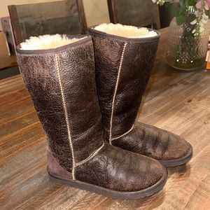 Uggs Classic Tall Bomber